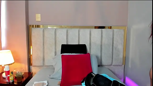 Snapshot of TessaMonroee chatting on 02-27-26, 06:19 TessaMonroee online show from 02-27-26, 06:19