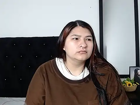 Snapshot of LauraHorny69 chatting on 02-25-26, 12:48 LauraHorny69 online show from 02-25-26, 12:48