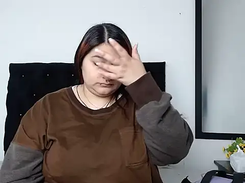 Snapshot of LauraHorny69 chatting on 02-28-26, 01:01 LauraHorny69 online show from 02-28-26, 01:01