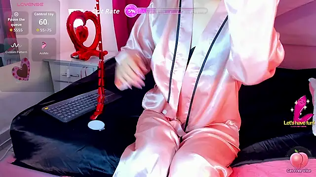 Snapshot of LilibetWeber chatting on 02-16-26, 12:12 LilibetWeber online show from 02-16-26, 12:12