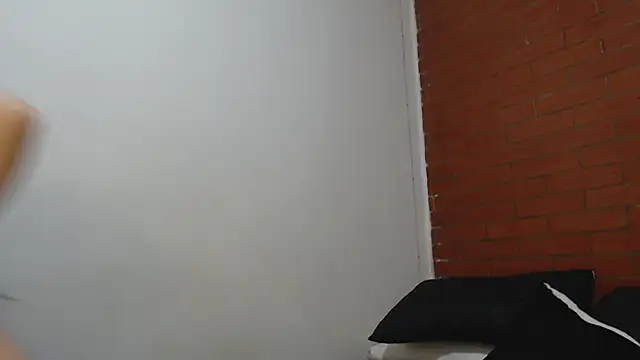 BlushiZoe online show from 05-20-26, 04:13
