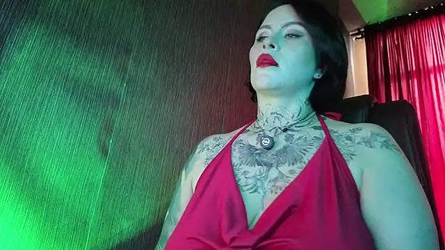 Mistressolivia07 online show from 04-05-26, 05:43