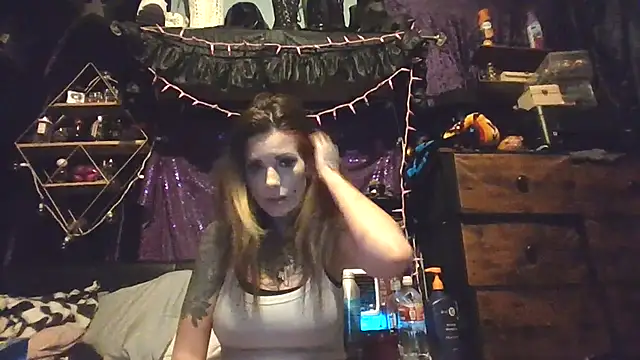 allymoon1369 online show from 05-19-26, 01:28