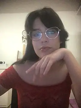 Snapshot of ElisaGoth chatting on 07-05-26, 11:34 ElisaGoth online show from 07-05-26, 11:34