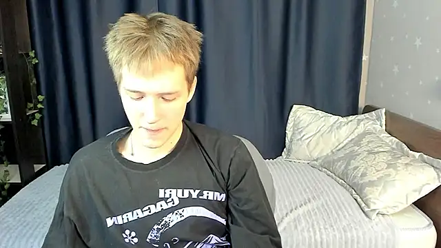 Snapshot of Kai_Milller chatting on 01-18-26, 07:17 Kai Milller online show from 01-18-26, 07:17