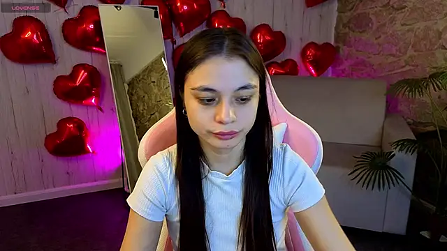 Kim Bless online show from 03-10-26, 01:43