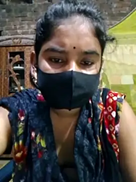 Snapshot of Hot_Sweeti chatting on 04-17-26, 10:35 Hot Sweeti online show from 04-17-26, 10:35