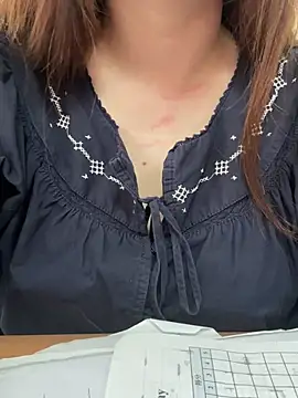 Snapshot of Donna9696 chatting on 04-03-26, 01:58 Donna9696 online show from 04-03-26, 01:58