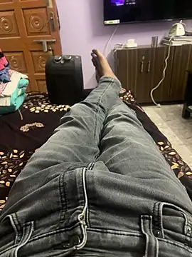 Snapshot of Hornyksg chatting on 01-15-26, 02:54 Hornyksg online show from 01-15-26, 02:54