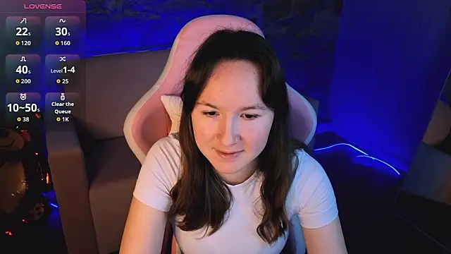 Snapshot of SindieStorm chatting on 03-09-26, 01:42 SindieStorm online show from 03-09-26, 01:42