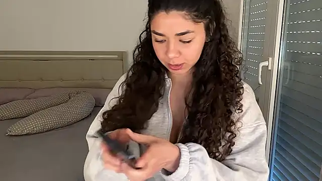 Snapshot of ladymelon chatting on 02-26-26, 09:08 ladymelon online show from 02-26-26, 09:08