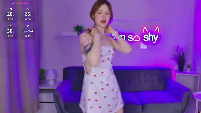 Snapshot of Lily_Mio chatting on 05-29-26, 10:08 Lily Mio online show from 05-29-26, 10:08