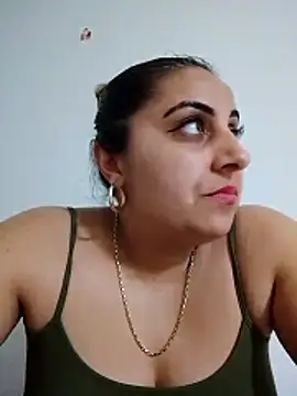 AntoAntonianna online show from 02-10-26, 05:39