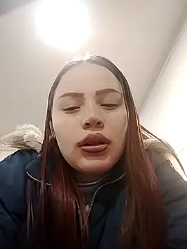 Snapshot of Crystaa12 chatting on 02-17-26, 12:01 Crystaa12 online show from 02-17-26, 12:01