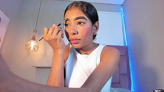 Scarlet Vixen  online show from 03-30-26, 12:50