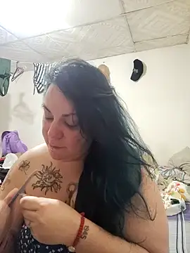 Snapshot of candydust chatting on 02-13-26, 02:51 candydust online show from 02-13-26, 02:51