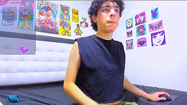 Snapshot of LuanRush_ chatting on 02-17-26, 02:19 LuanRush online show from 02-17-26, 02:19