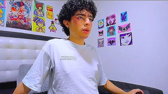 Snapshot of LuanRush_ chatting on 03-03-26, 03:01 LuanRush online show from 03-03-26, 03:01