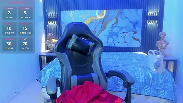 Amelia Lopez24 online show from 04-17-26, 08:01