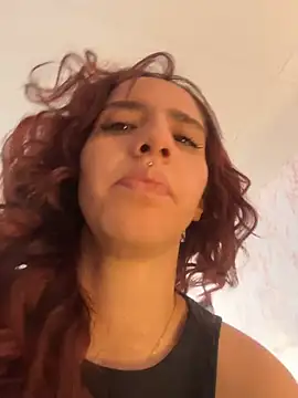Snapshot of elodie_rouge chatting on 04-25-26, 11:57 elodie rouge online show from 04-25-26, 11:57