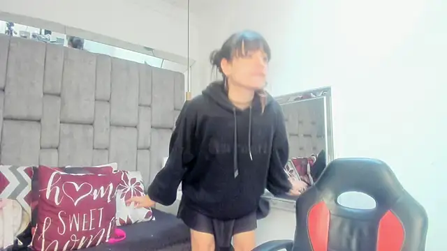 JenniQ69 online show from 03-12-26, 01:50