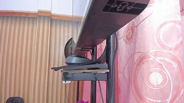 lovely  kiss   online show from 03-11-26, 06:14