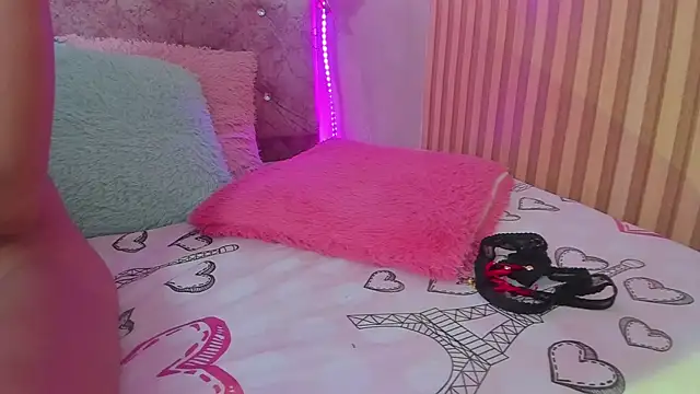 lovely  kiss   online show from 03-23-26, 06:12