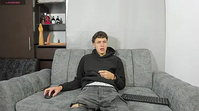 Snapshot of Two_sexboys chatting on 02-08-26, 07:39 Two sexboys online show from 02-08-26, 07:39