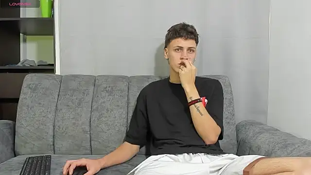 Snapshot of Two_sexboys chatting on 02-11-26, 11:37 Two sexboys online show from 02-11-26, 11:37