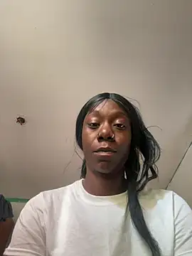 Snapshot of QueeneCoco chatting on 06-10-26, 11:13 QueeneCoco online show from 06-10-26, 11:13