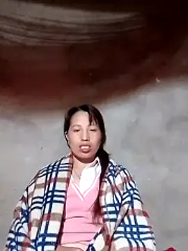 Gummiesu online show from 03-29-26, 09:04