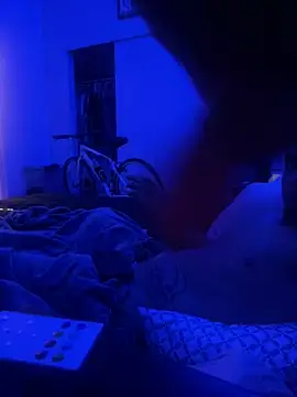 Snapshot of Pantieterror19 chatting on 04-15-26, 12:01 Pantieterror19 online show from 04-15-26, 12:01