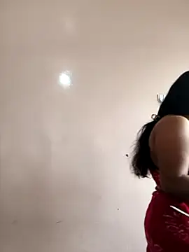 Snapshot of Poly_bhabi chatting on 03-25-26, 02:17 Poly bhabi online show from 03-25-26, 02:17