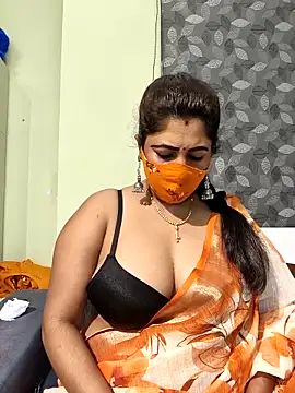 Snapshot of Poly_bhabi chatting on 03-26-26, 09:09 Poly bhabi online show from 03-26-26, 09:09