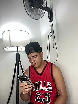 Snapshot of mamf231 chatting on 01-15-26, 07:46 mamf231 online show from 01-15-26, 07:46