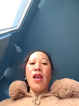 Snapshot of Jooj- chatting on 01-17-26, 01:10 Jooj- online show from 01-17-26, 01:10