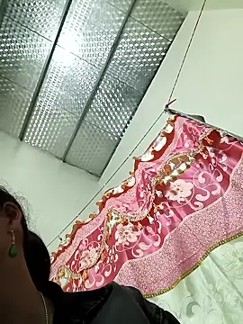 Snapshot of Jooj- chatting on 01-18-26, 04:27 Jooj- online show from 01-18-26, 04:27