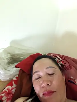 Snapshot of Jooj- chatting on 03-12-26, 04:02 Jooj- online show from 03-12-26, 04:02