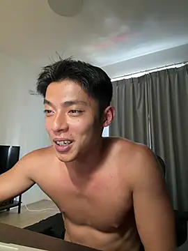 Yooo17 online show from 04-10-26, 07:35