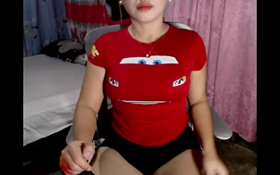 pinay mayahiga online show from 07-18-26, 01:48