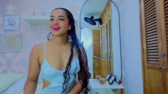 Emma Thompssonn online show from 03-14-26, 11:48