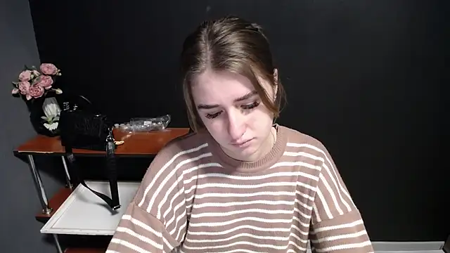 Snapshot of Sunny_siren chatting on 01-19-26, 01:15 Sunny siren online show from 01-19-26, 01:15