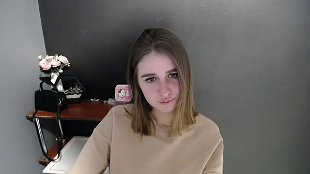 Snapshot of Sunny_siren chatting on 02-24-26, 01:31 Sunny siren online show from 02-24-26, 01:31