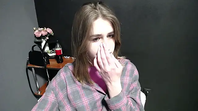 Snapshot of Sunny_siren chatting on 02-27-26, 01:22 Sunny siren online show from 02-27-26, 01:22