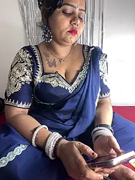 Snapshot of Ruby-7 chatting on 01-15-26, 03:38 Ruby-7 online show from 01-15-26, 03:38