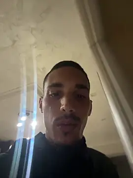 piccolo2002 online show from 04-16-26, 05:36