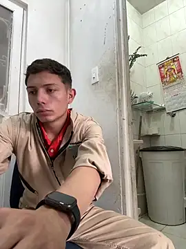Snapshot of santiObrero chatting on 06-09-26, 03:34 santiObrero online show from 06-09-26, 03:34