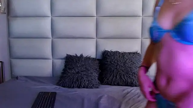 miss-liz- online show from 02-28-26, 06:20