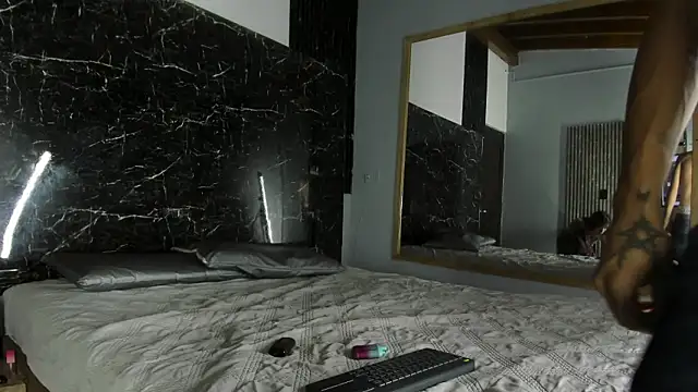 Snapshot of Karla_logan chatting on 02-27-26, 03:50 Karla logan online show from 02-27-26, 03:50