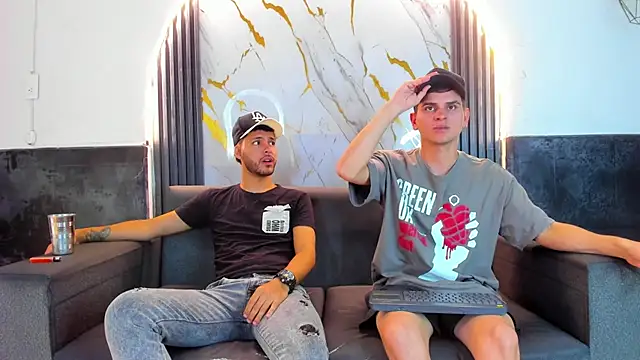 Snapshot of Angel_Villareal chatting on 02-20-26, 06:26 Angel Villareal online show from 02-20-26, 06:26